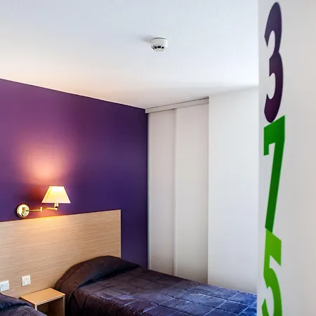 فندق Continental