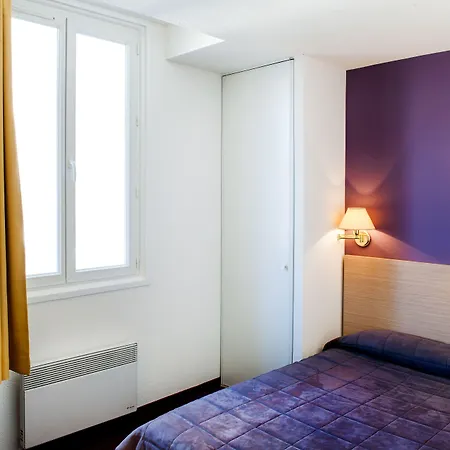 فندق Continental 3*