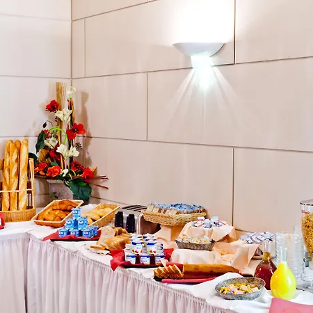 Continental فندق