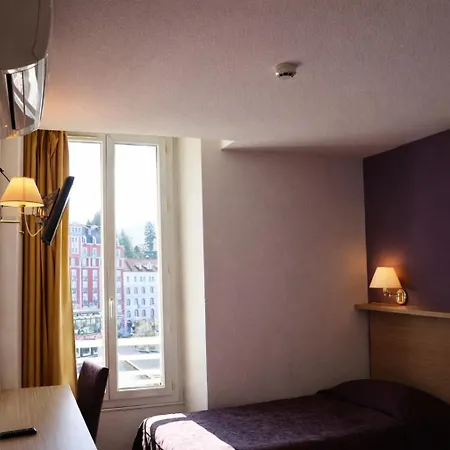 فندق Continental 3*