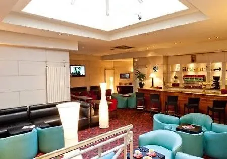 Continental מלון